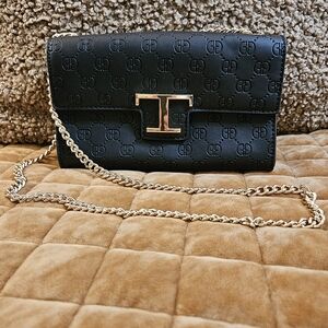 Black Quilted Logo Chain Shoulder Bag Gold Accents Equestrian Viral Trend Staple
